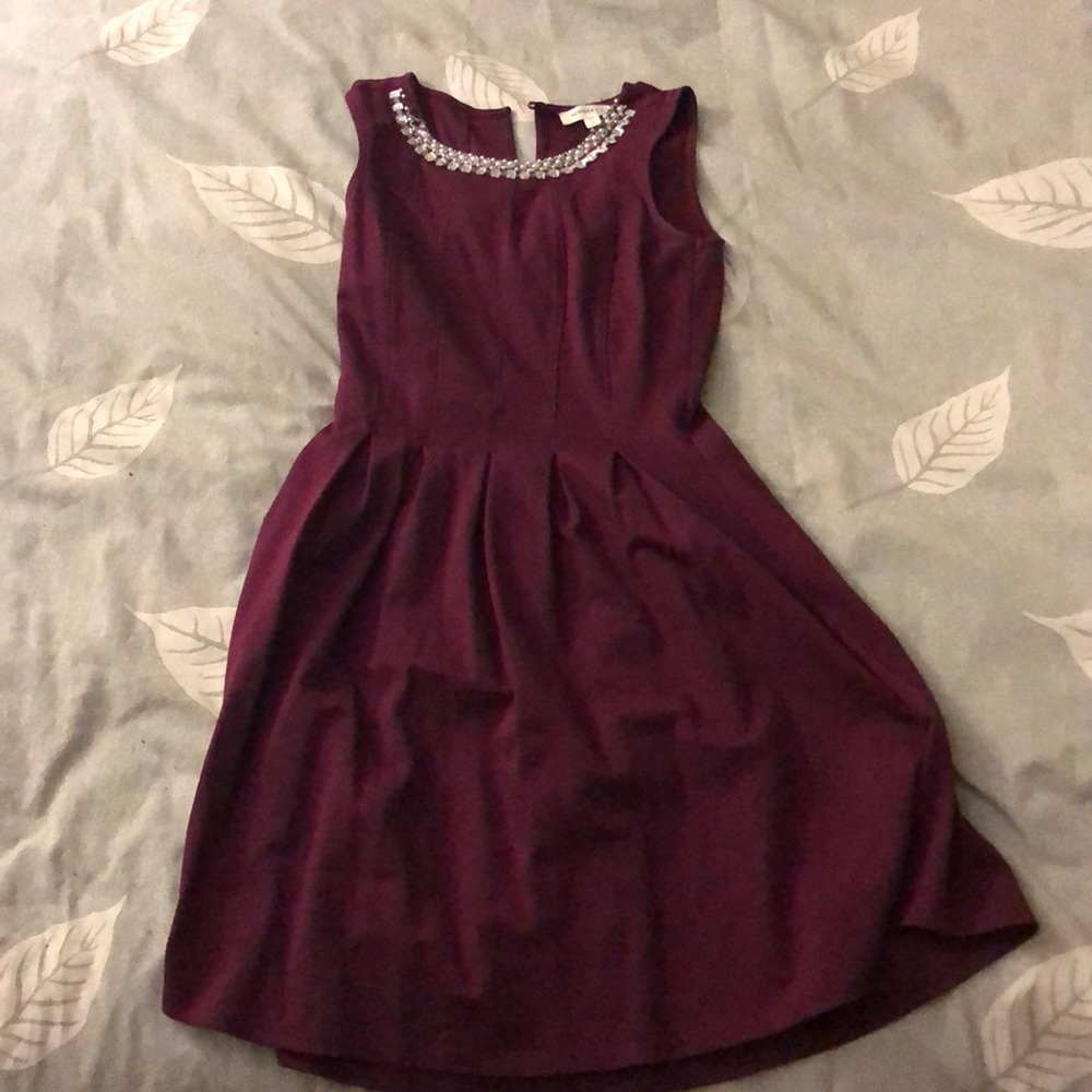 Midi burgundy cocktail dress - Picture 3 of 3